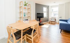 Ibis House By Viridian Apartments